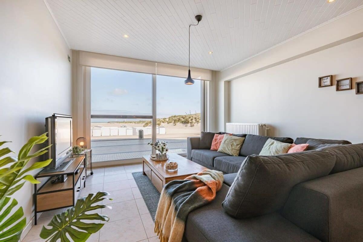 Huswell - Beachfront Apartment In Zeebrugge Buitenkant foto