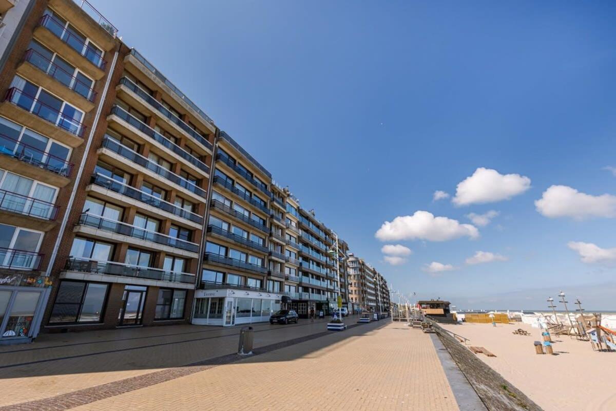 Huswell - Beachfront Apartment In Zeebrugge Buitenkant foto