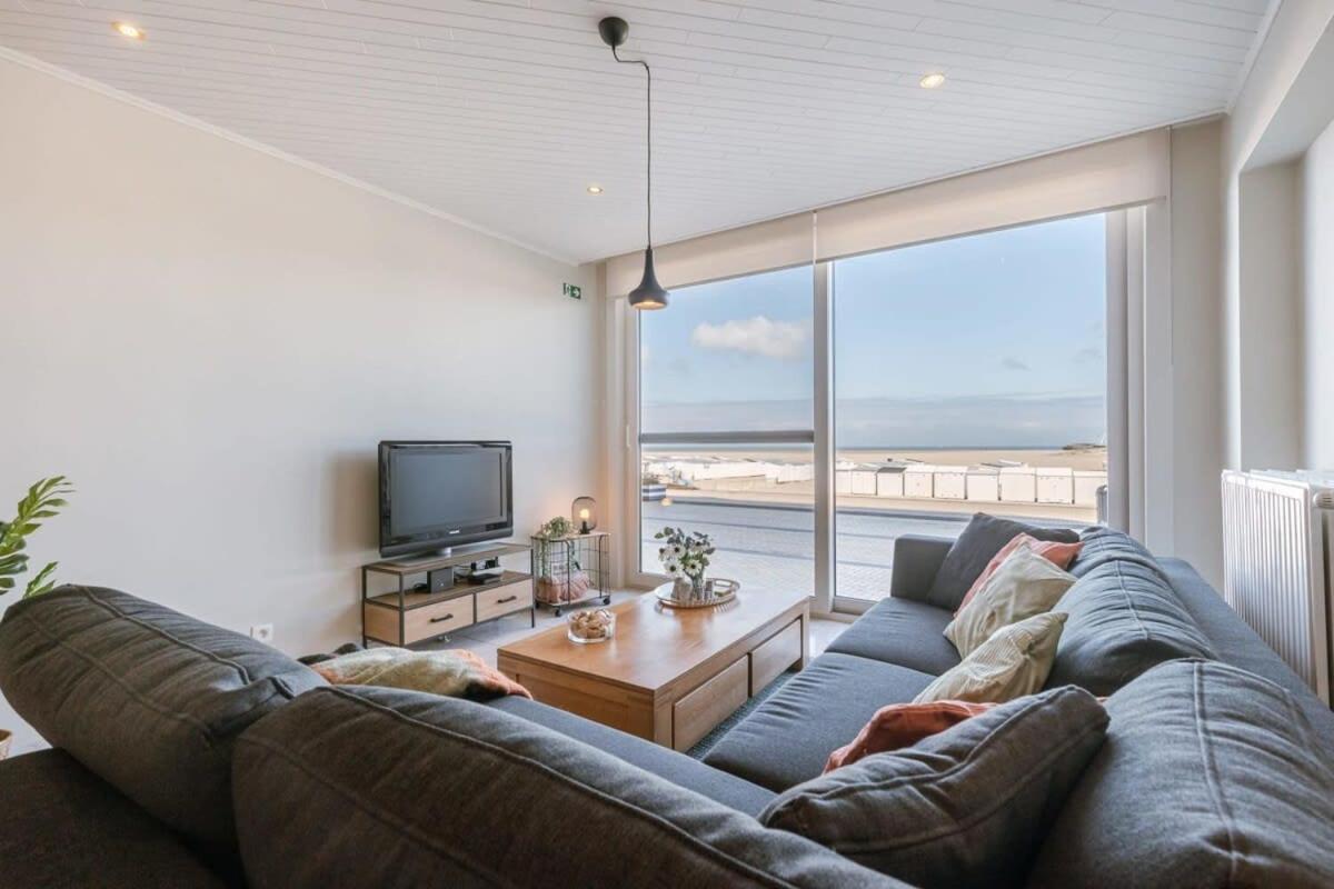 Huswell - Beachfront Apartment In Zeebrugge Buitenkant foto