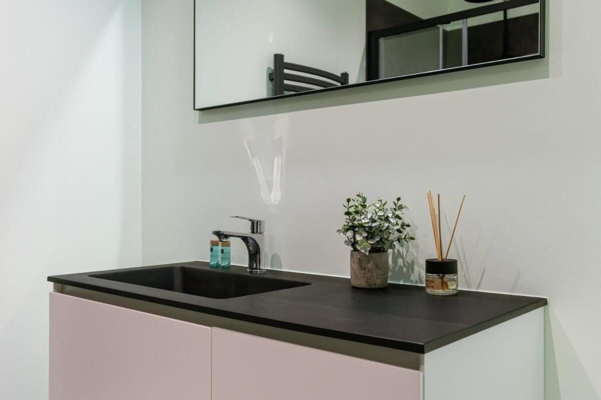 Huswell - Beachfront Apartment In Zeebrugge Buitenkant foto